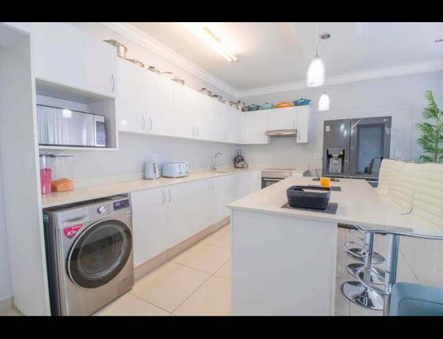 3 BEDROOM PROPERTY TO RENT IN UMHLANGA RIDGE